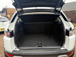 Land Rover Range Rover Evoque thumbnail