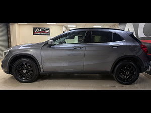 Mercedes-Benz GLA thumbnail