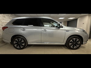 Mitsubishi Outlander thumbnail