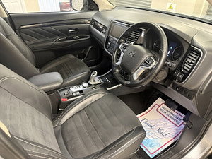 Mitsubishi Outlander thumbnail