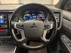 Mitsubishi Outlander thumbnail