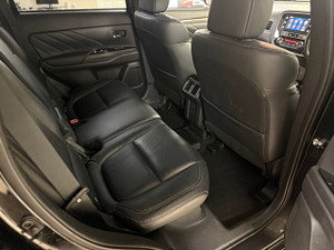 Mitsubishi Outlander thumbnail
