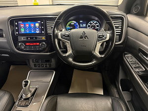 Mitsubishi Outlander thumbnail