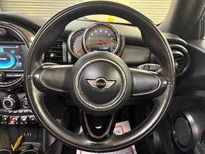 MINI Convertible thumbnail
