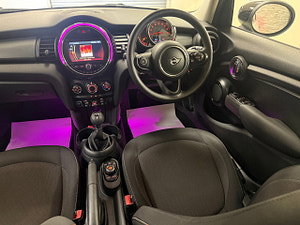 MINI Cooper thumbnail