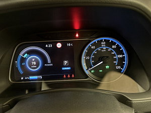 Nissan Leaf thumbnail