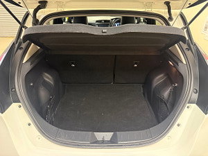 Nissan Leaf thumbnail