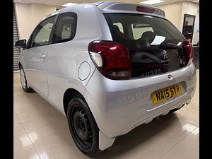 Peugeot 108 thumbnail