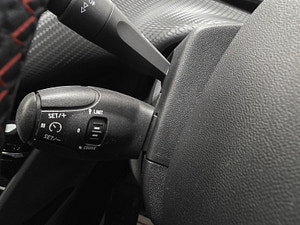 Peugeot 2008 thumbnail