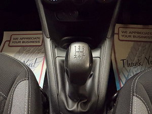 Peugeot 208 thumbnail