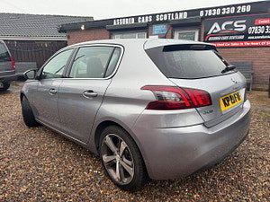 Peugeot 308 thumbnail