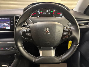 Peugeot 308 SW thumbnail