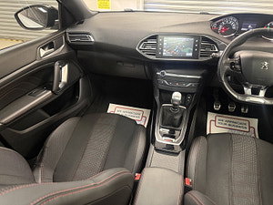 Peugeot 308 SW thumbnail