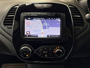 Renault Captur thumbnail