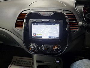 Renault Captur thumbnail