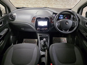 Renault Captur thumbnail