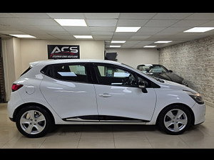 Renault Clio thumbnail