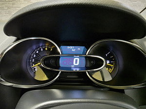 Renault Clio thumbnail