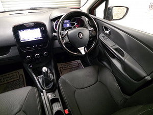 Renault Clio thumbnail