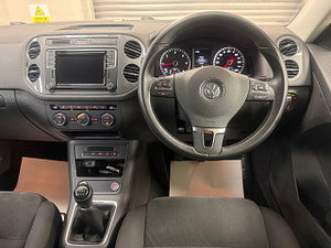 Volkswagen Tiguan thumbnail
