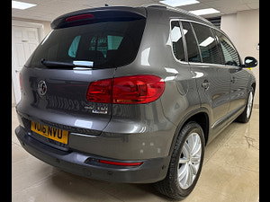 Volkswagen Tiguan thumbnail