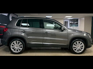 Volkswagen Tiguan thumbnail
