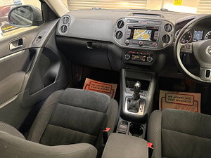 Volkswagen Tiguan thumbnail