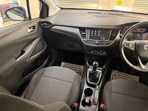 Vauxhall Crossland X thumbnail