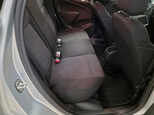 Vauxhall Crossland X thumbnail
