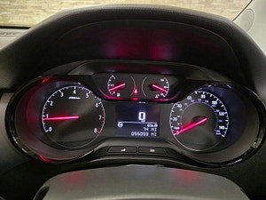 Vauxhall Crossland X thumbnail