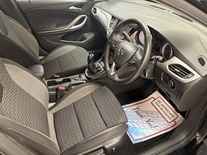 Vauxhall Astra thumbnail