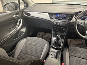 Vauxhall Astra thumbnail