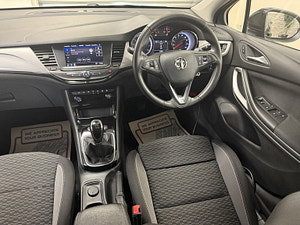 Vauxhall Astra thumbnail
