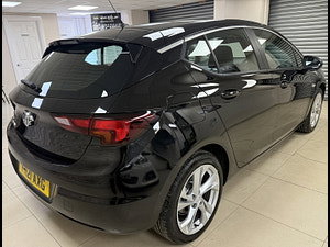 Vauxhall Astra thumbnail