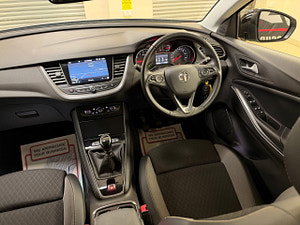 Vauxhall Grandland X thumbnail
