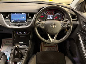 Vauxhall Grandland X thumbnail
