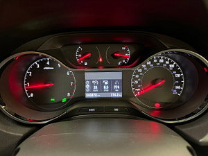 Vauxhall Grandland X thumbnail
