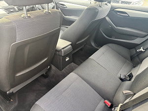 BMW X1 thumbnail