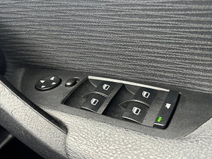BMW X1 thumbnail