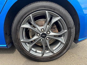 Ford Focus thumbnail