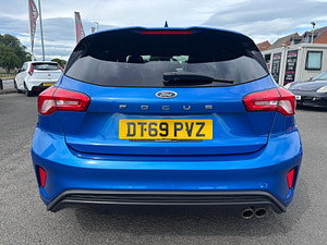 Ford Focus thumbnail