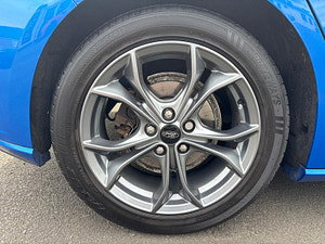 Ford Focus thumbnail