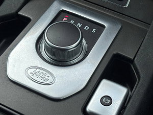 Land Rover Discovery 4 thumbnail