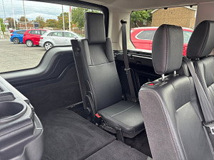 Land Rover Discovery 4 thumbnail