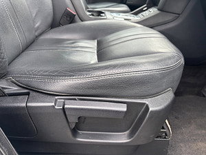 Land Rover Discovery 4 thumbnail