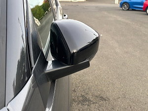 Land Rover Discovery Sport thumbnail