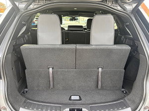 Land Rover Discovery Sport thumbnail