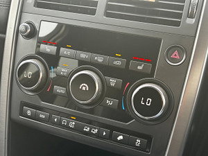 Land Rover Discovery Sport thumbnail
