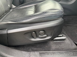 Land Rover Discovery Sport thumbnail