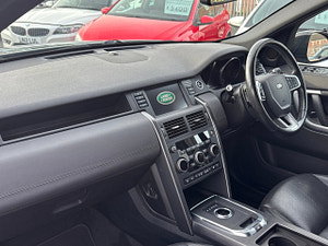 Land Rover Discovery Sport thumbnail